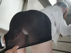 DVMM-011 Xe buýt MM dành riêng cho nữ sinh viên đại học Gương thần Trong miệng bạn có gì? Lén lút lấy ra một con cu to