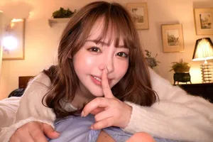 Chuyển công tác về quê, tôi thường nghe tiếng rên của cô hàng xóm