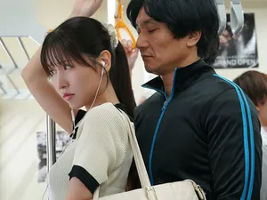 Bắn tinh thẳng vào lồn em hàng xóm xinh đẹp cực múp